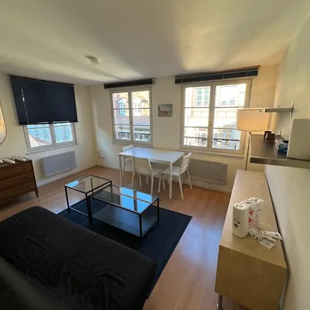 Hyper Centre Apartmán *